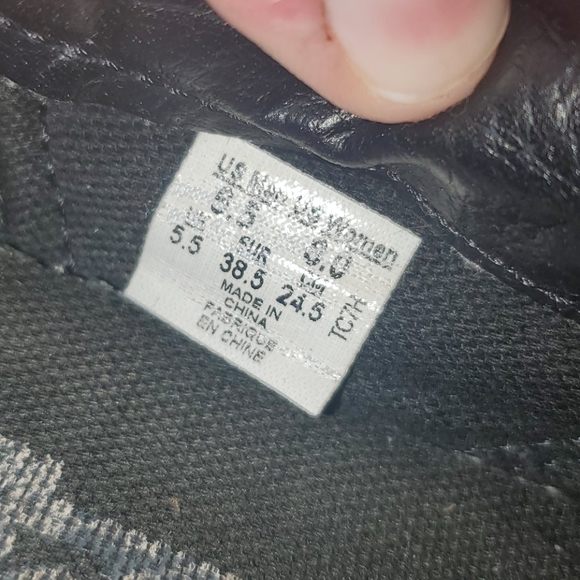 Vans Darth Vader Shoes - Picture 2 of 3